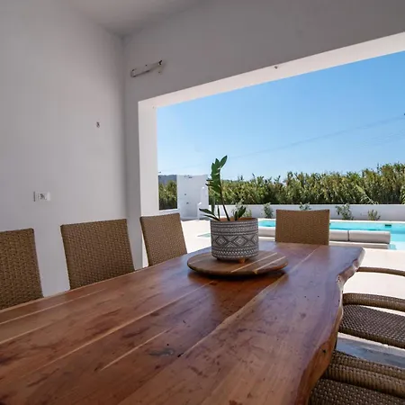 Depis Edem Luxury Private Pool Pláka